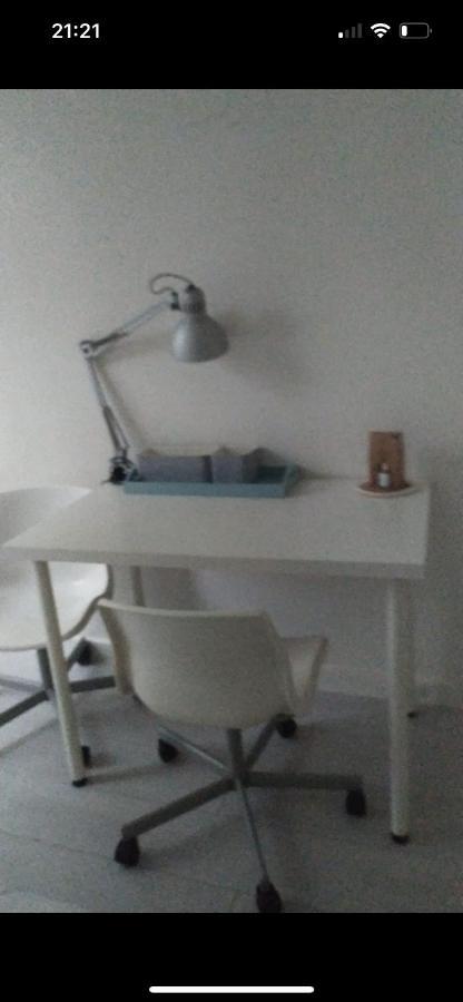 Se: 13A Rue Des Touleuses Pourpre Bed and Breakfast Cergy Eksteriør billede