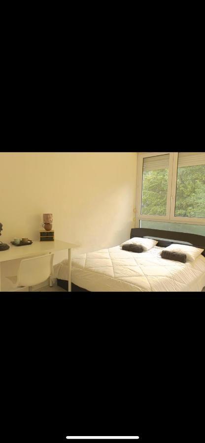 Se: 13A Rue Des Touleuses Pourpre Bed and Breakfast Cergy Eksteriør billede